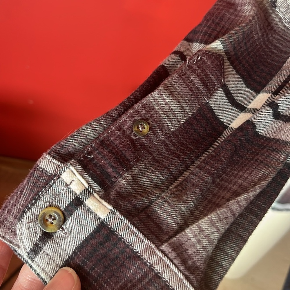 New Carhartt button down hooded shirt - Picture 6 of 16